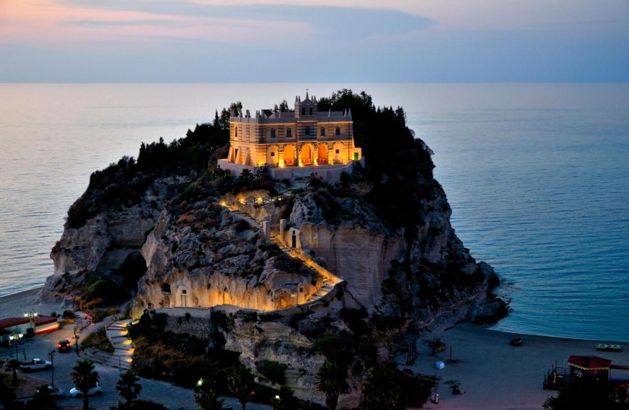 La Torre Del Mulino Hotel Tropea Buitenkant foto