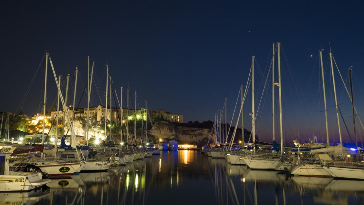 La Torre Del Mulino Hotel Tropea Buitenkant foto